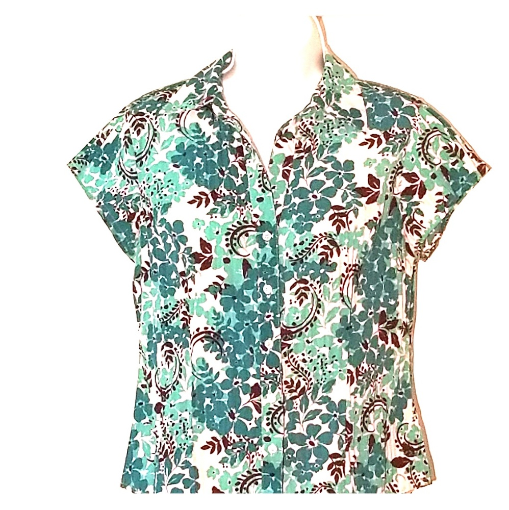 Short sleeved blouse
